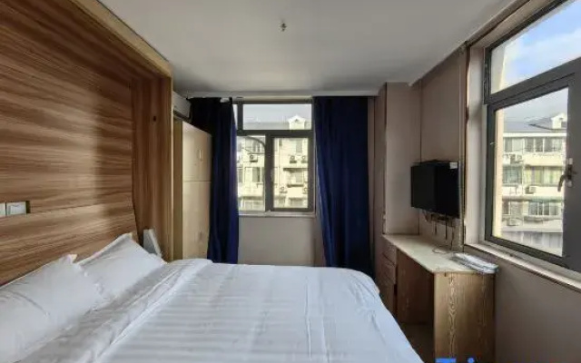 Shanghai C9 Chain Apartment