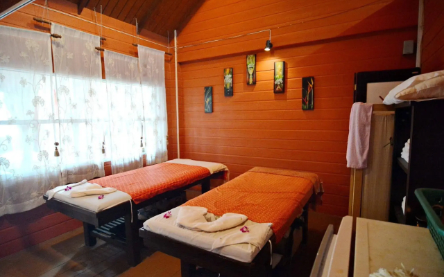 Baan Laanta Resort and Spa