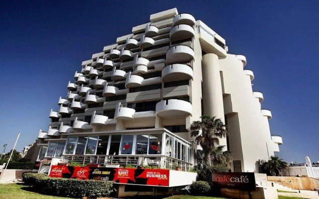 Marine Heights Suites