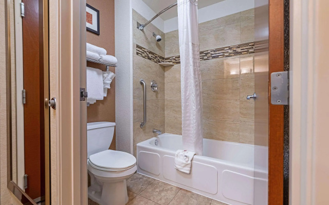 Comfort Suites Golden West on Evergreen Parkway