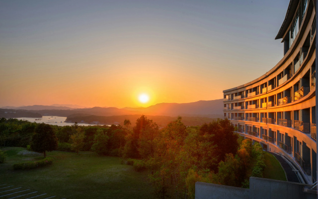 Shima Kanko Hotel The Bay Suites — 5-star hotel in Shima
