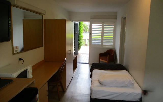 Airway Motel