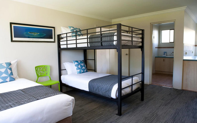 Nightcap at Kondari Resort