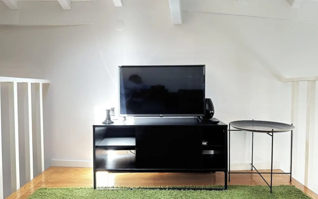 Youropo - Typical House 5