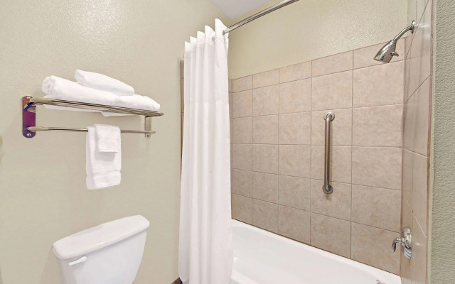 Baymont by Wyndham Decatur
