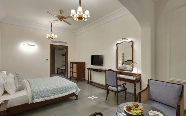Brahma Niwas - Luxury Lake View Hotel with Infinity Pool, Udaipur