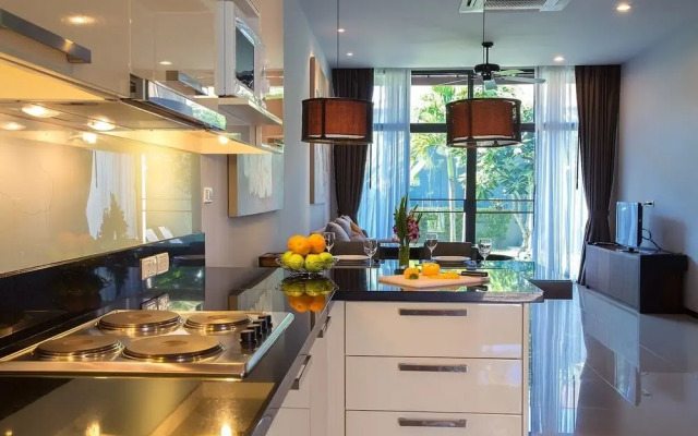 Villa Aru by Tropiclook: Onyx style Nai Harn beach