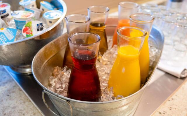 Holiday Inn Newcastle South by IHG