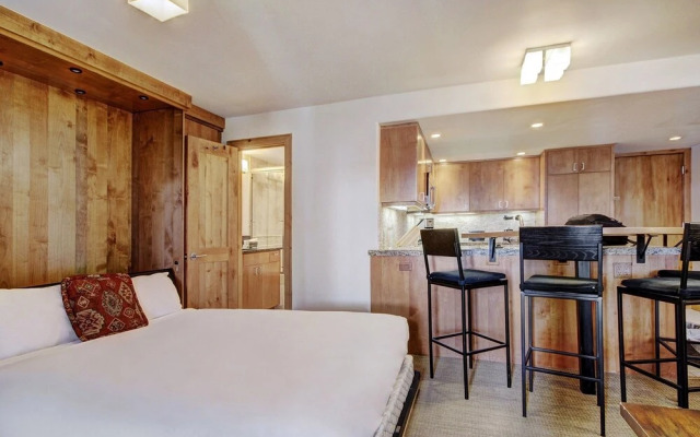 Lodge at Vail C256A