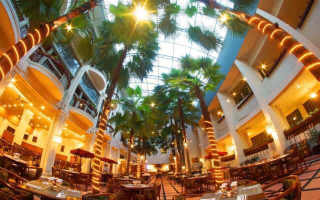 Hotel Savoy Homann