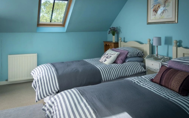 "Kirkmichael House B&b"