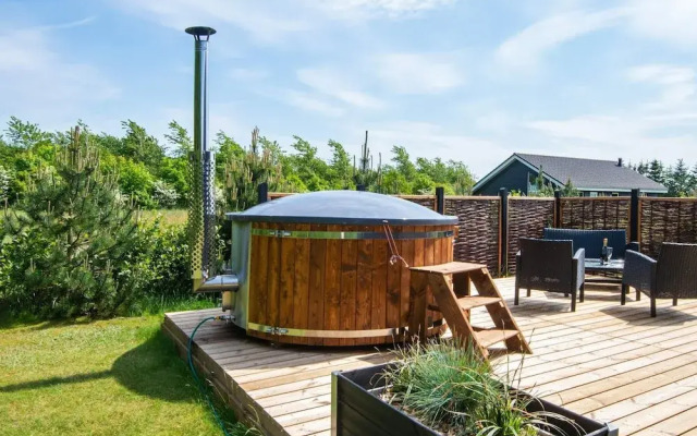 6 Person Holiday Home in Tarm