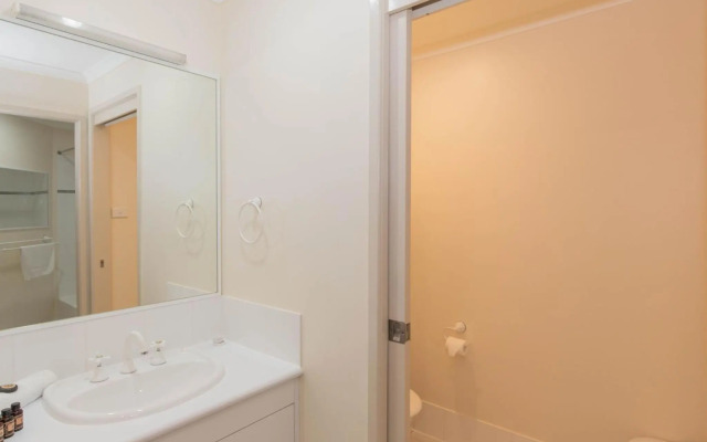 Acacia 4 2 Kirwan Close