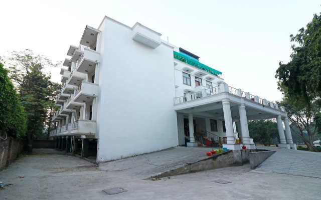 OYO 26911 Kcg Hotels