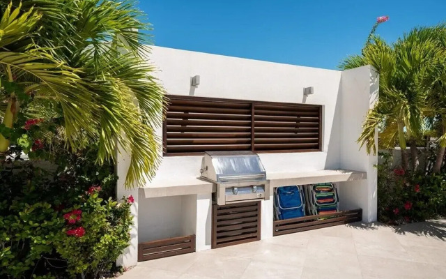 Seaside Family Vacation Villa, Hotel Amenities v2