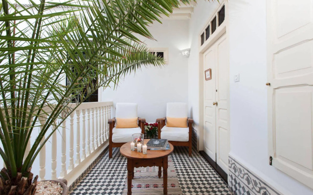 Riad  Emotion
