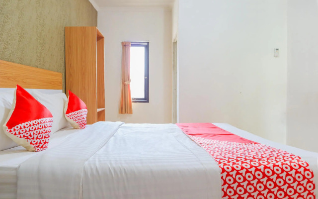 OYO 2547 Assirot Residence