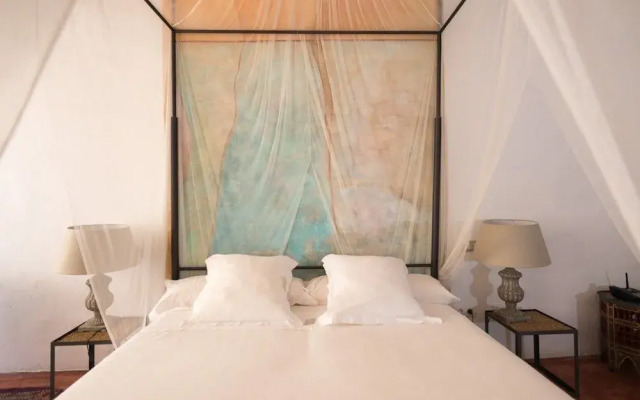 Hotel Tres Sants
