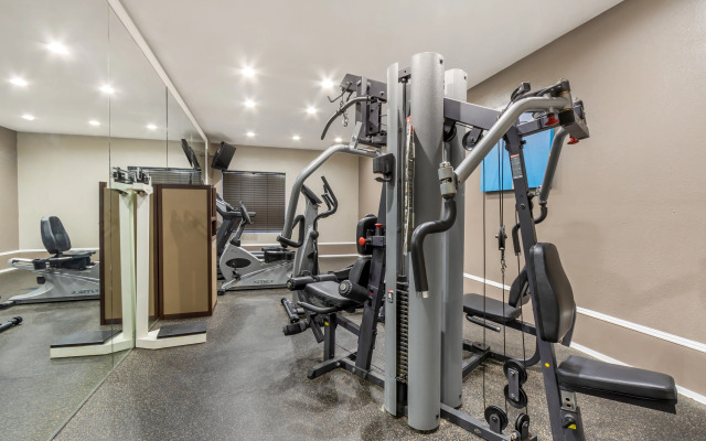 Best Western Airport Inn & Suites