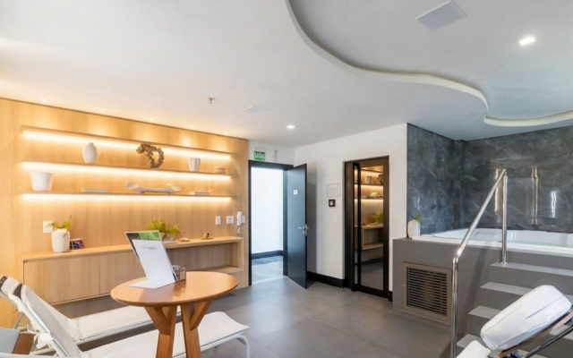 Apt 300m From the Beach in Bldg w/ Pool Fnk1905