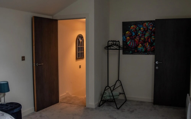 BV Conditioning House Royal Comfy Suite Bradford