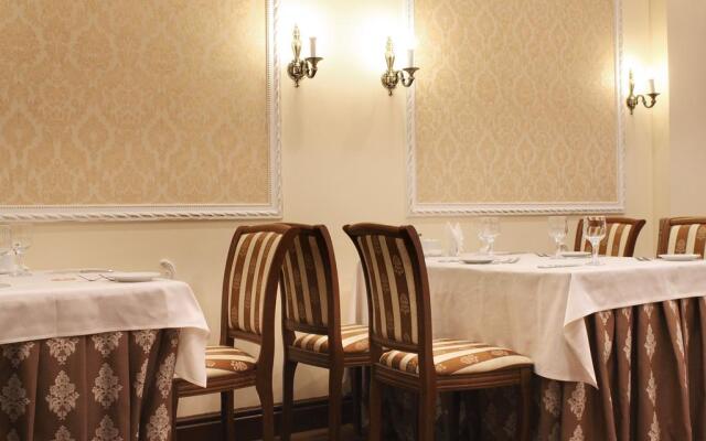 Grand Peterhof SPA Hotel
