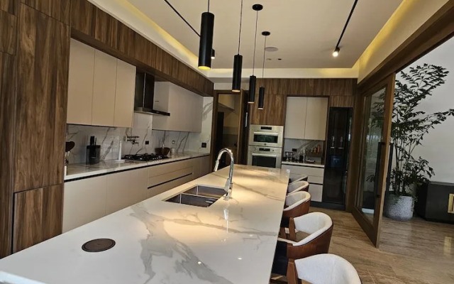 Luxurious 5BR Villa With bbq Pool in Casa de Campo