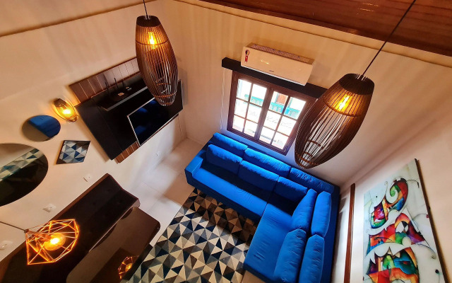 Apto Duplex, Peró - Cabo Frio. Conforto, Piscina, Beira Mar.