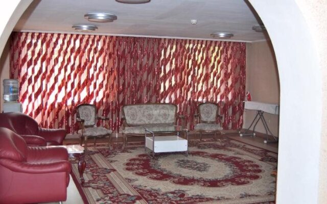 Tan-Sholpan Hotel
