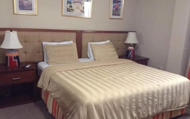 S.J. Suites Hotel