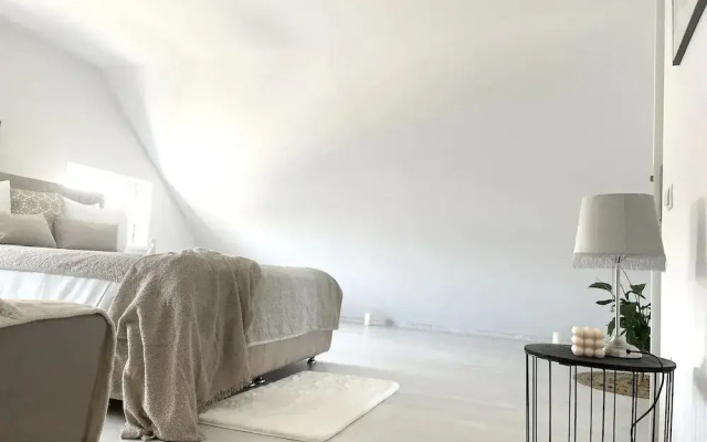 Cosy and Spacious 2 Bedroom House