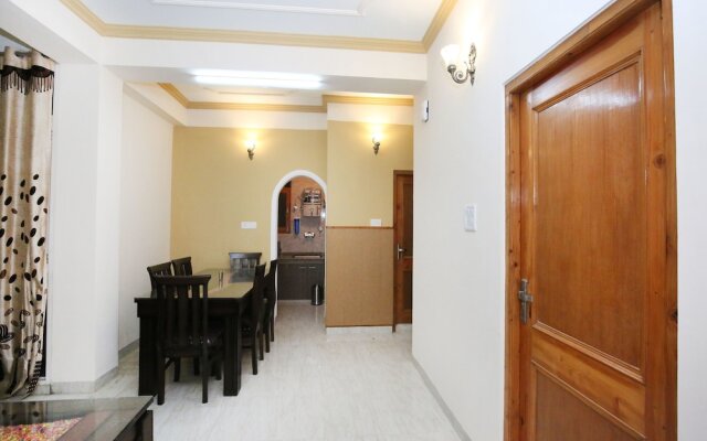 OYO 10860 Home Modern 3BHK New Shimla