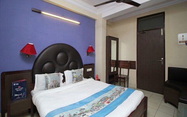 OYO 5837 Hotel Castle