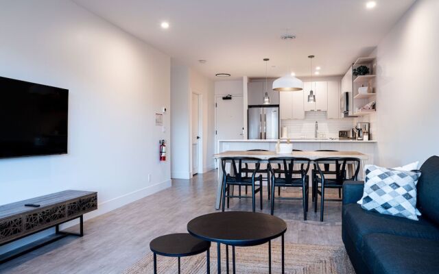 Drop In Condo by Revelstoke Vacations