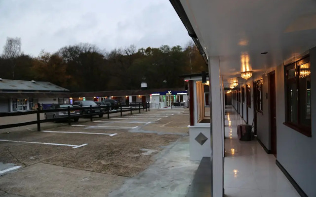 Atz&h Inn Hotel