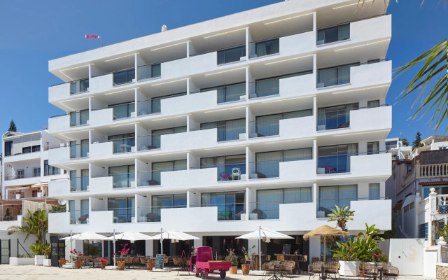 Sud Ibiza Suites