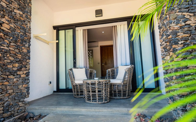Toparadis Guest House