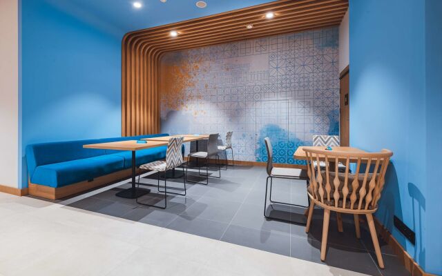 Hampton by Hilton Warsaw Reduta