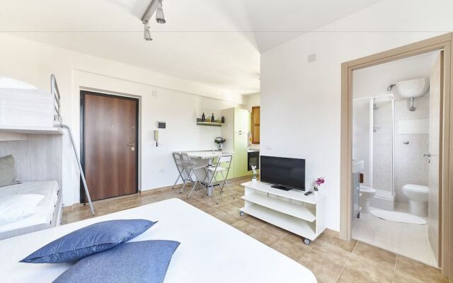 Specchio Apartment