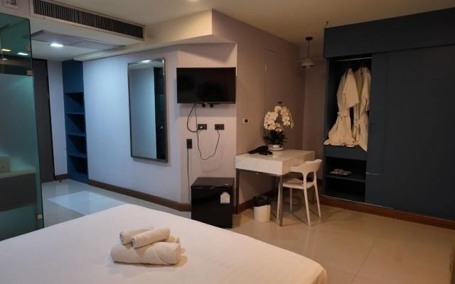 The Heritage Srinakarin Hotel (SHA Extra Plus)