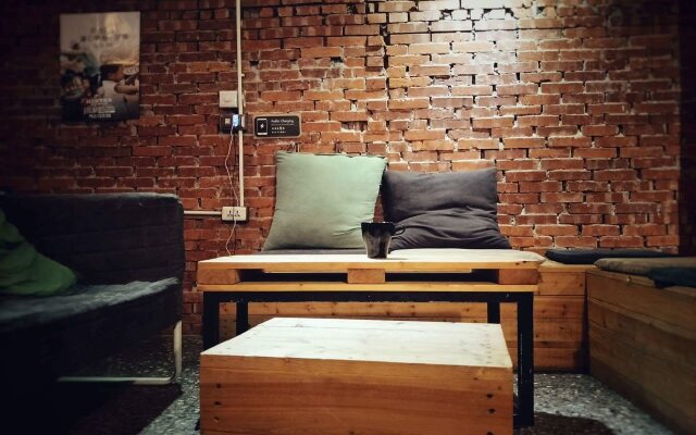 Lane62 Hostel