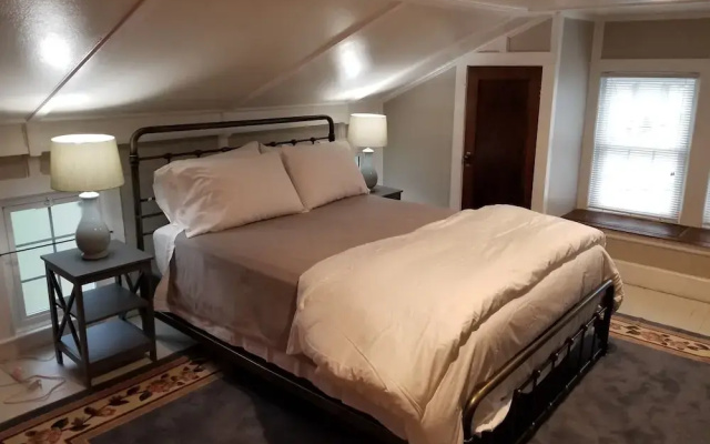 The Blackberry Inn Guest House
