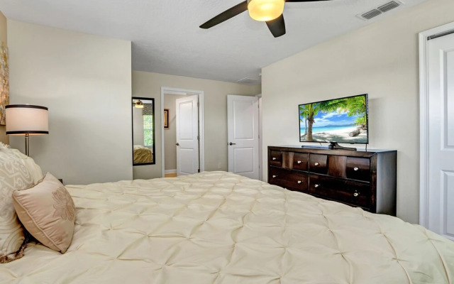 Luxurious Home W/private Pool, Near Disney!