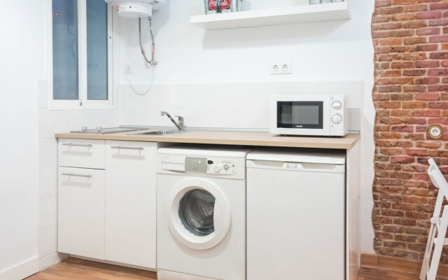 Room to Rent Augusto Figueroa