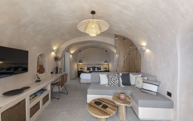 The Exotic Cave Suite