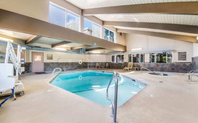 Red Lion Inn & Suites Vancouver