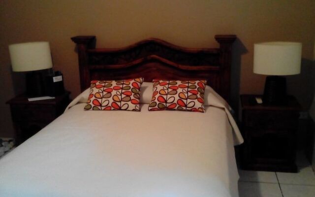 Hotel 1915 Inn & Suites