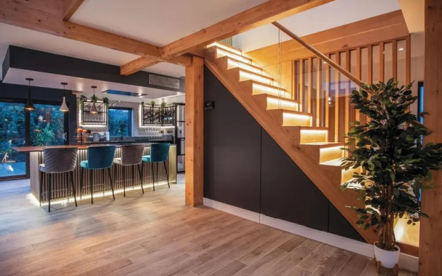 Ty Cyfoes - Luxurious 4 Bedroom - St. Florence