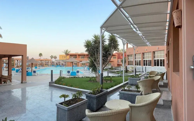 Vai by Romance Hotel & Aqua Park