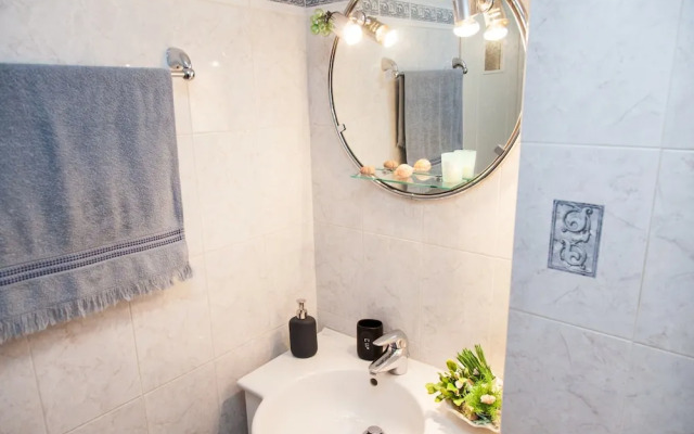 Beautiful 3 bedrooms apt in N. Smirni